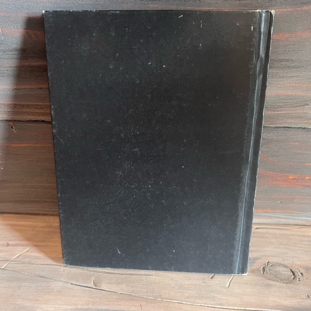 (SOLD) Vintage Family Circle Creative Chicken Hardcover Cookbook 1978 - Picture 2 of 3